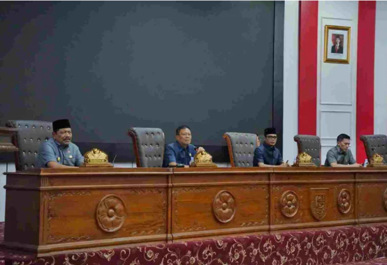 Rapat Paripurna DPRD Provinsi Bengkulu Tekankan Infrastruktur dalam APBD Perubahan 2025